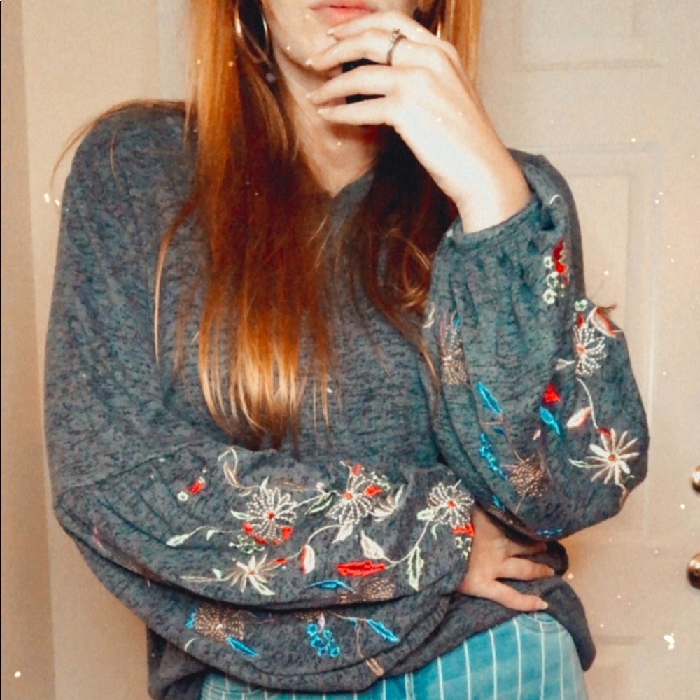 Floral embroidered balloon sleeve sweater